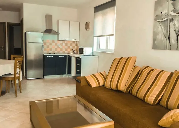 Mr. Hall Barbat na Rabu